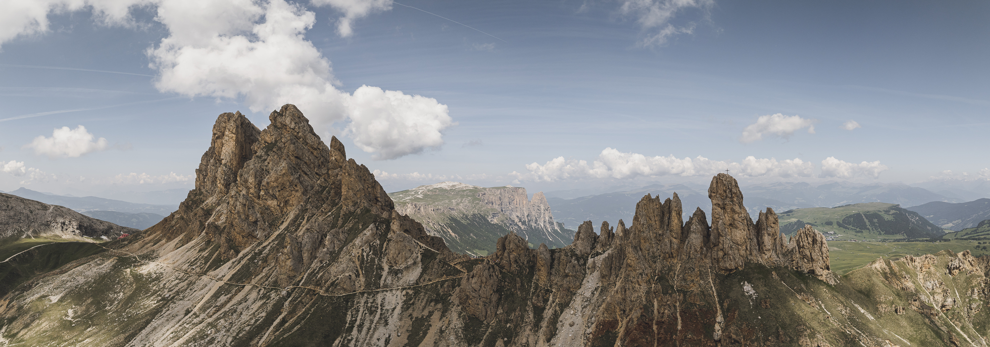 sam-hike_©KOTTERSTEGER_250619_DJI_0839-33-Pano.jpg