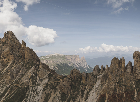 sam-hike_©KOTTERSTEGER_250619_DJI_0839-33-Pano.jpg